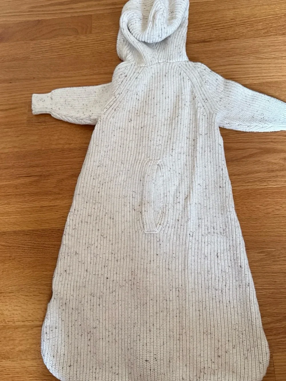 Goumi Knit Wearable Blanket Size Small